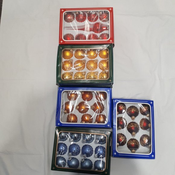 Ornaments Holiday Tree Glasses Specially Crafted with Variety Designs - Picture 2 of 11